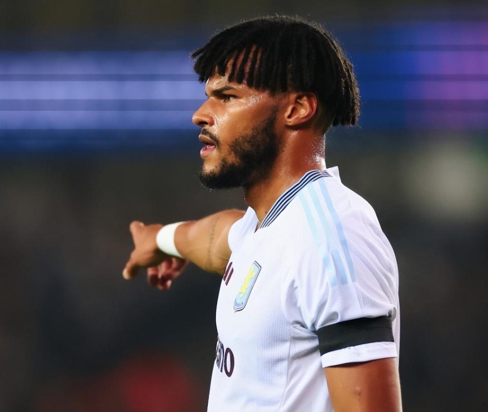 亚博体育-转折点！巴塞罗那绝杀压哨；英超今晚攻防权衡；目标明确；资深球员宣示担当-亚博体育