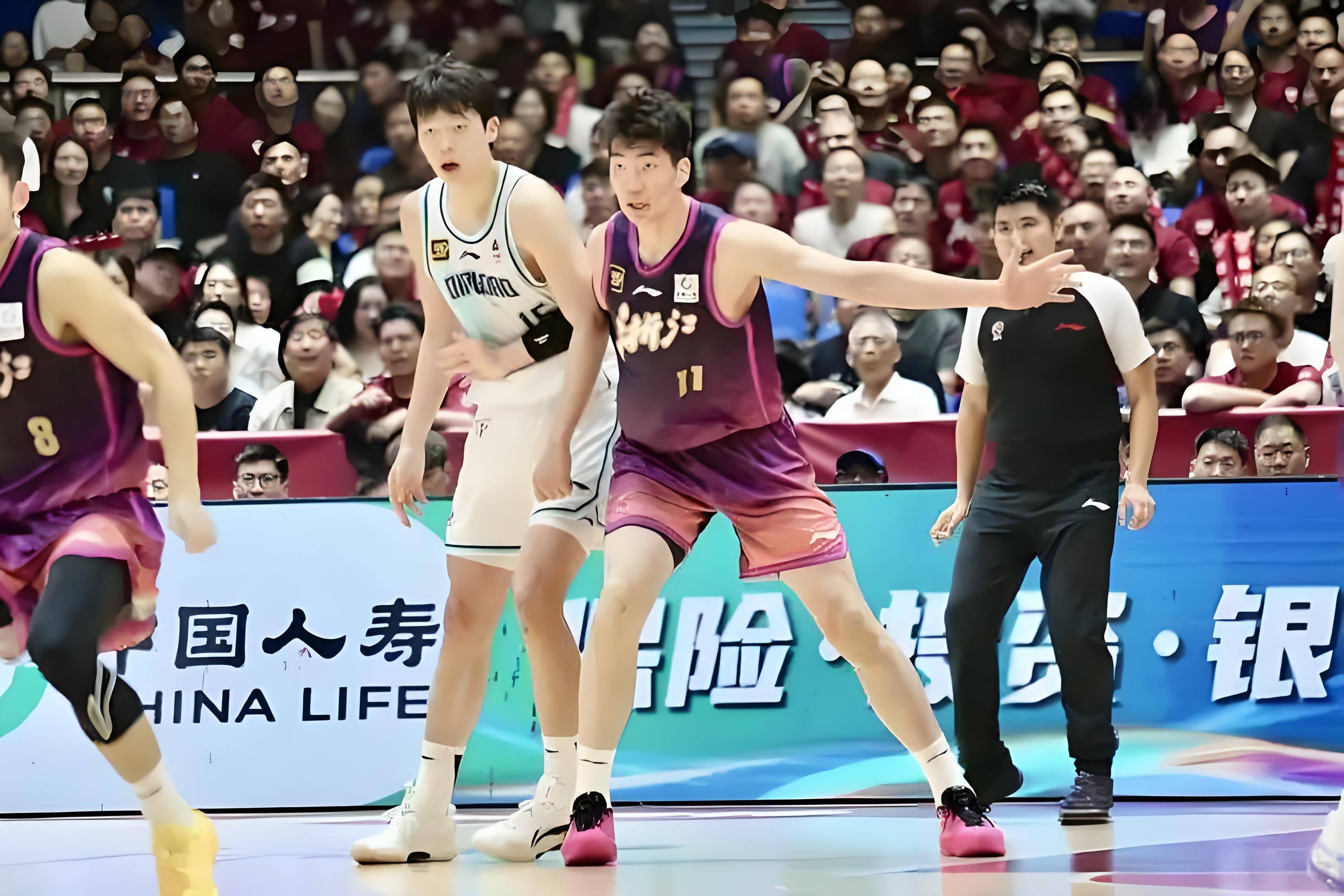 亚博体育-转会期浙江队豪取连胜：CBA季后赛节点到来，更衣室稳定，控场能力受关注-亚博体育